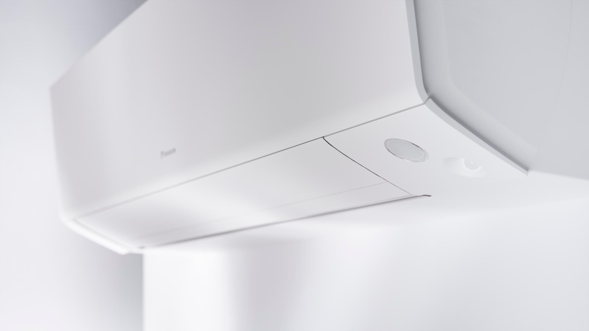 Platesnio (997 mm) Daikin Perfera korpuso detalė su jutikliu iš apačios