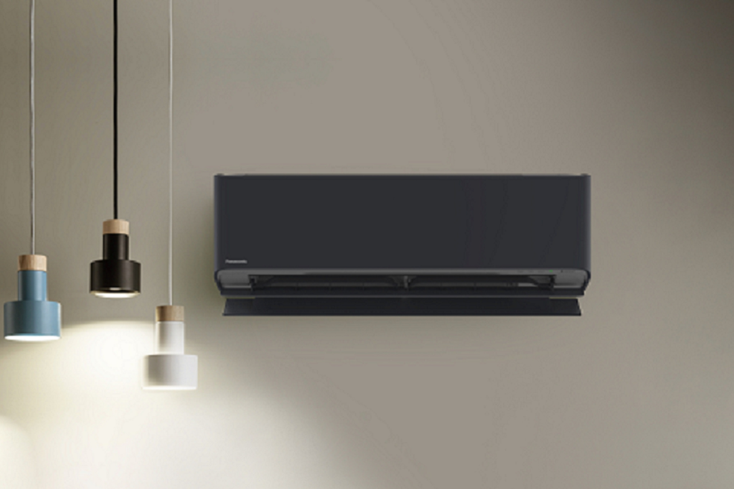 Panasonic Etherea CS-XZ35CKEW-H grafito pilkas vidinis blokas su atvertomis Aerowings 2.0 mentelėmis