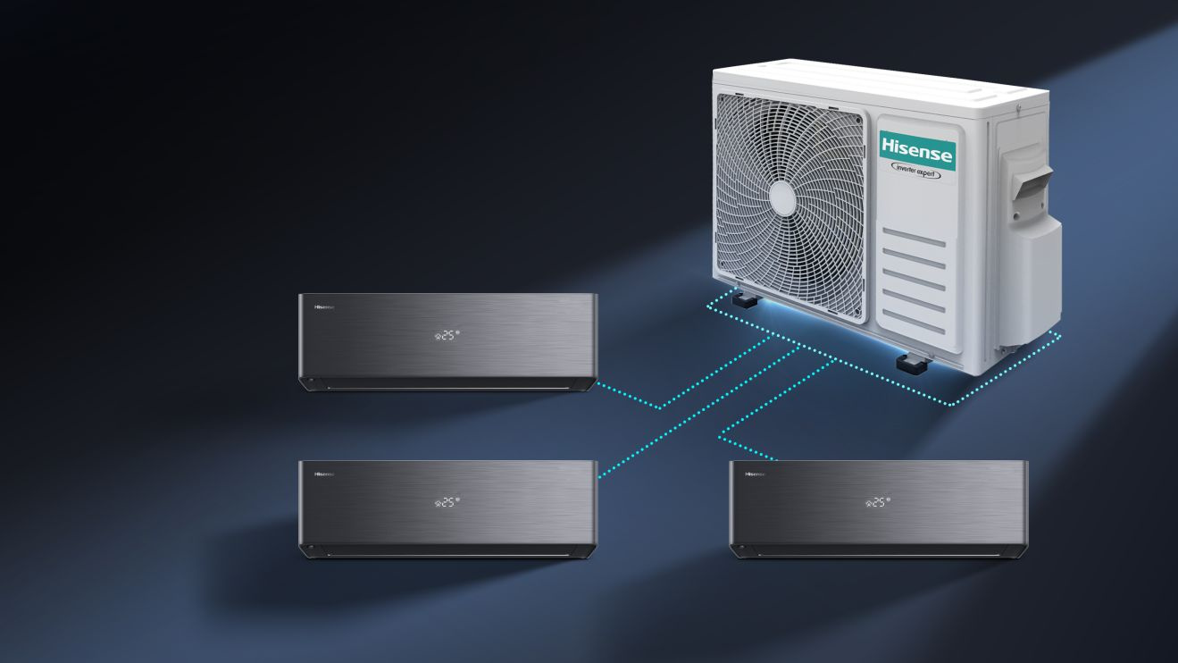 Hisense Energy Pro X juodi vidiniai blokai, tokie kaip QH50BV0BG, ir vienas multi-split lauko blokas