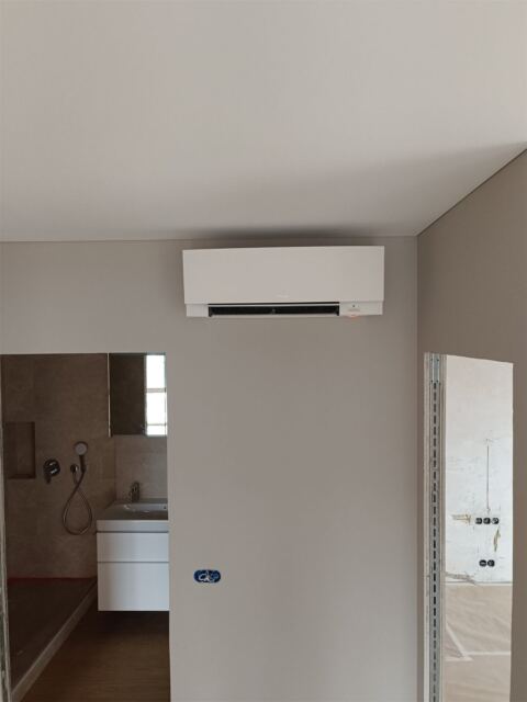 Daikin Emura – montavimo darbai