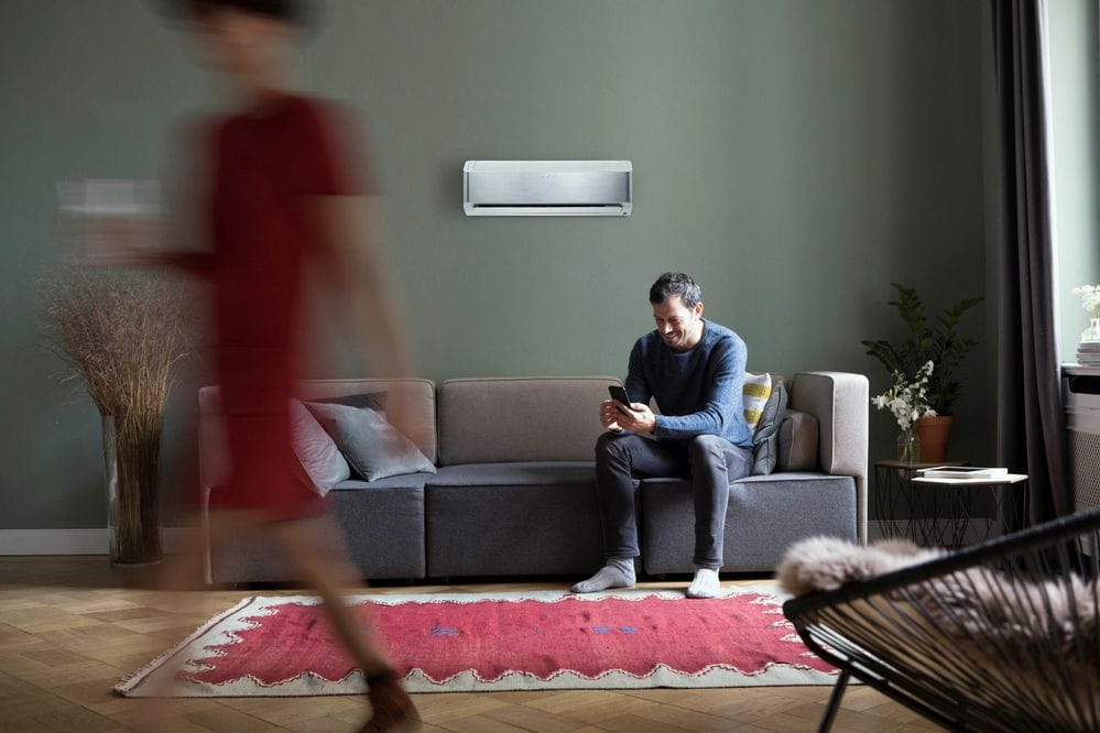 Bosch Climate 7100i CL7100i W 50 HES sidabrinis – valdymas telefonu per integruotą Wi-Fi ir programėlę Bosch HomeCom Easy